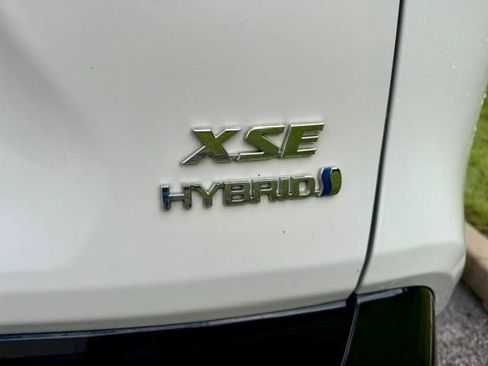 Used 2020 Toyota RAV4 XSE AWD/4WD image 6