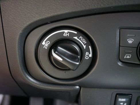 Certified 2023 Nissan Frontier SV w/ Technology Package AWD/4WD image 20