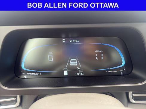 Used 2025 Hyundai Elantra SE FWD image 15