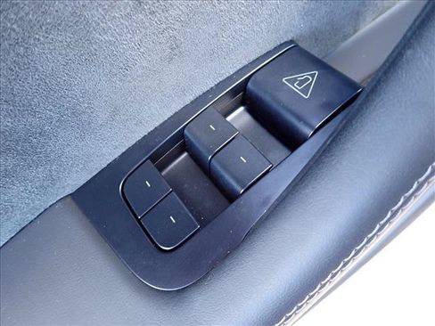 Used 2026 Tesla Model Y Long Range AWD/4WD image 17