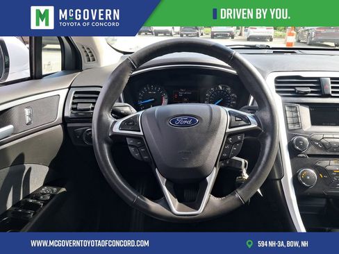 Used 2014 Ford Fusion SE w/ Equipment Group 201A FWD image 20
