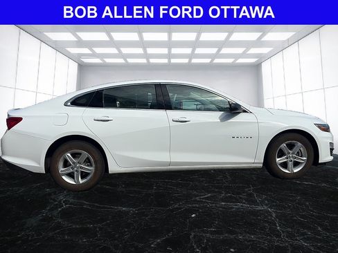 Used 2022 Chevrolet Malibu LS FWD image 7