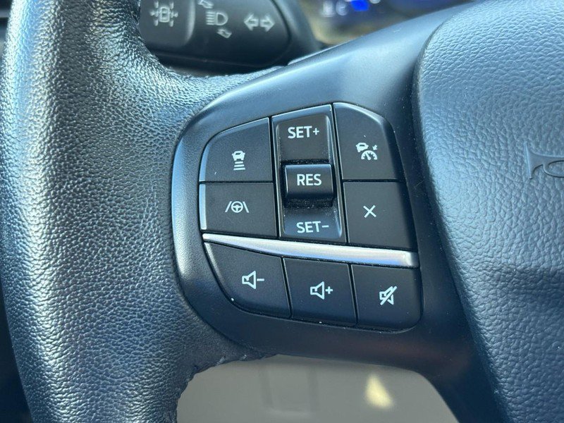 Used 2020 Ford Escape Titanium FWD image 17