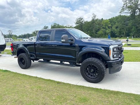Used 2023 Ford F250 XL w/ STX Appearance Package AWD/4WD image 2