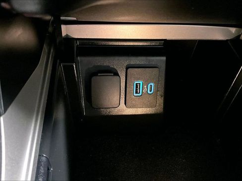 Used 2023 Ford Explorer Limited w/ Equipment Group 301A image 33