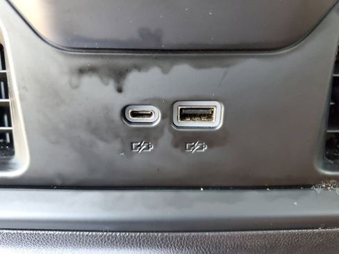 Used 2024 Chevrolet Silverado 1500 LT Trail Boss w/ LT Trail Boss Premium Package image 18