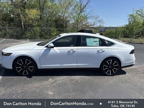 New 2026 Honda Accord Touring image 9