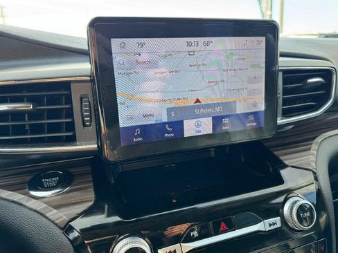 Used 2023 Ford Explorer Limited image 23