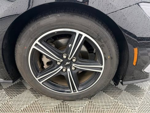 Used 2024 Ford Mustang Convertible image 13