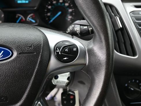 Used 2016 Ford Transit Connect XLT image 19