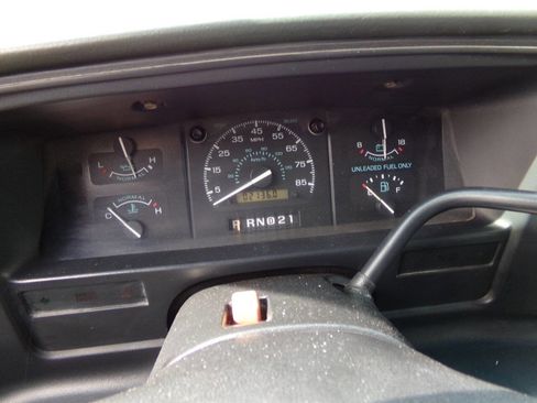 Used 1995 Ford E-250 and Econoline 250 Super image 19