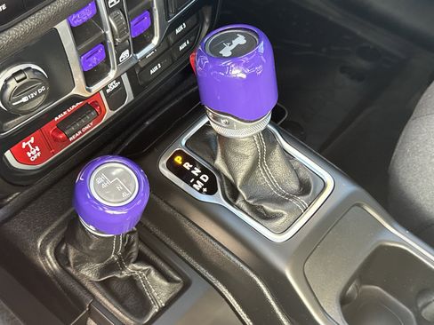 Used 2024 Jeep Wrangler Willys image 22