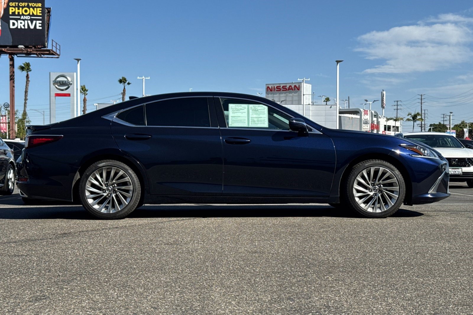 Used 2022 Lexus ES 350 w/ Accessory Package FWD image 8