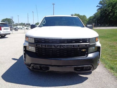Used 2019 Chevrolet Silverado 1500 W/T w/ Trailering Package AWD/4WD image 9
