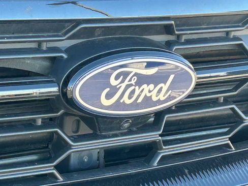 Used 2025 Ford Expedition Max Active image 10