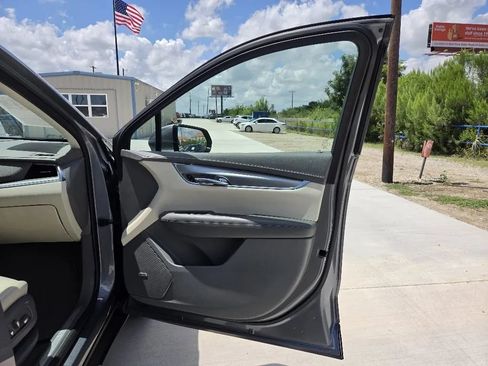 Used 2021 Cadillac XT5 Premium Luxury FWD image 21