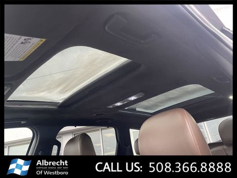 Used 2022 Kia Telluride SX w/ SX Prestige Package image 30