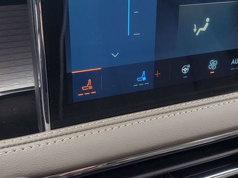 Certified 2024 Lincoln Corsair AWD w/ Equipment Group 101A image 20
