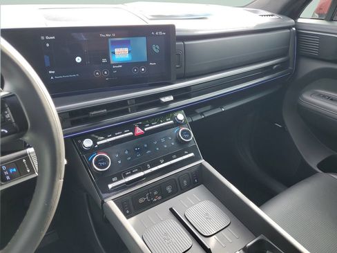 Used 2024 Hyundai Santa Fe Calligraphy image 30