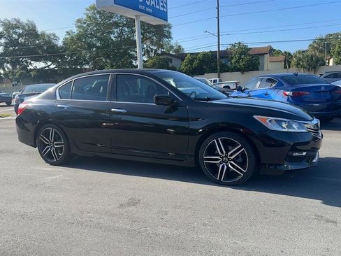 Used 2017 Honda Accord Sport Special Edition image 11