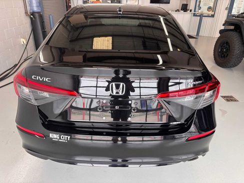 Used 2023 Honda Civic Sport image 5