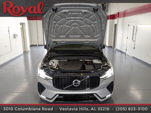 Certified 2024 Volvo XC60 B5 Plus AWD/4WD image 26