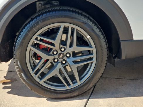 New 2026 Ford Explorer ST w/ Sun And Sound Package image 40