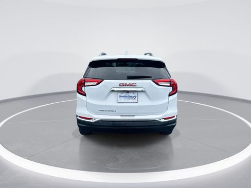 Used 2022 GMC Terrain SLT FWD image 8