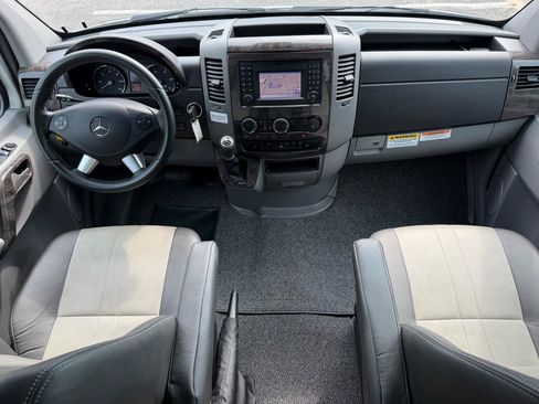 Used 2017 Mercedes-Benz Sprinter 3500 image 52