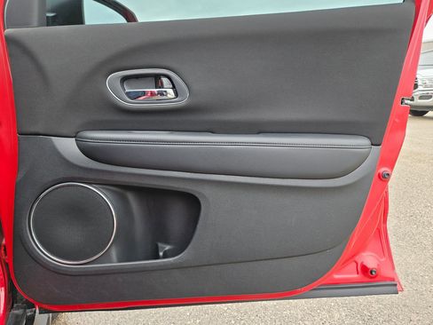 Used 2016 Honda HR-V EX image 29