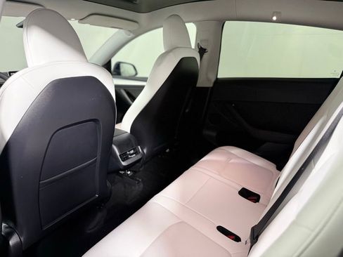 Used 2023 Tesla Model Y AWD image 23