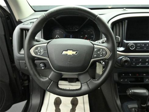 Used 2017 Chevrolet Colorado Z71 image 15