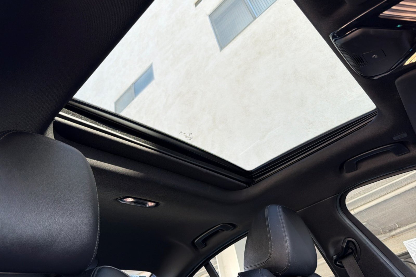 Used 2024 BMW 330e w/ Premium Package RWD image 15
