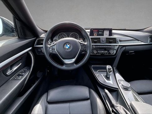 Used 2018 BMW 330i Gran Turismo xDrive image 8
