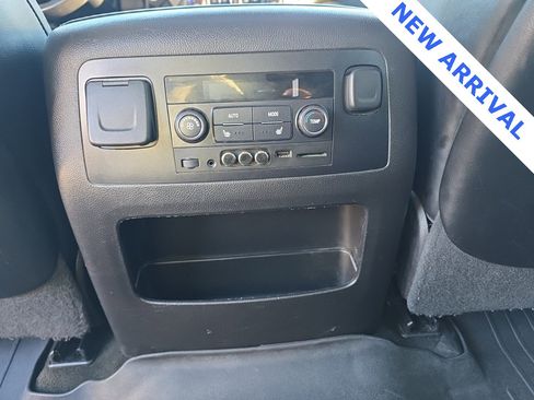 Used 2016 GMC Yukon XL Denali w/ Open Road Package image 36