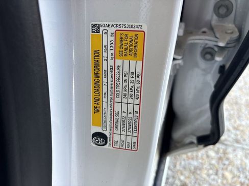 Certified 2025 Buick Enclave Avenir AWD/4WD image 35