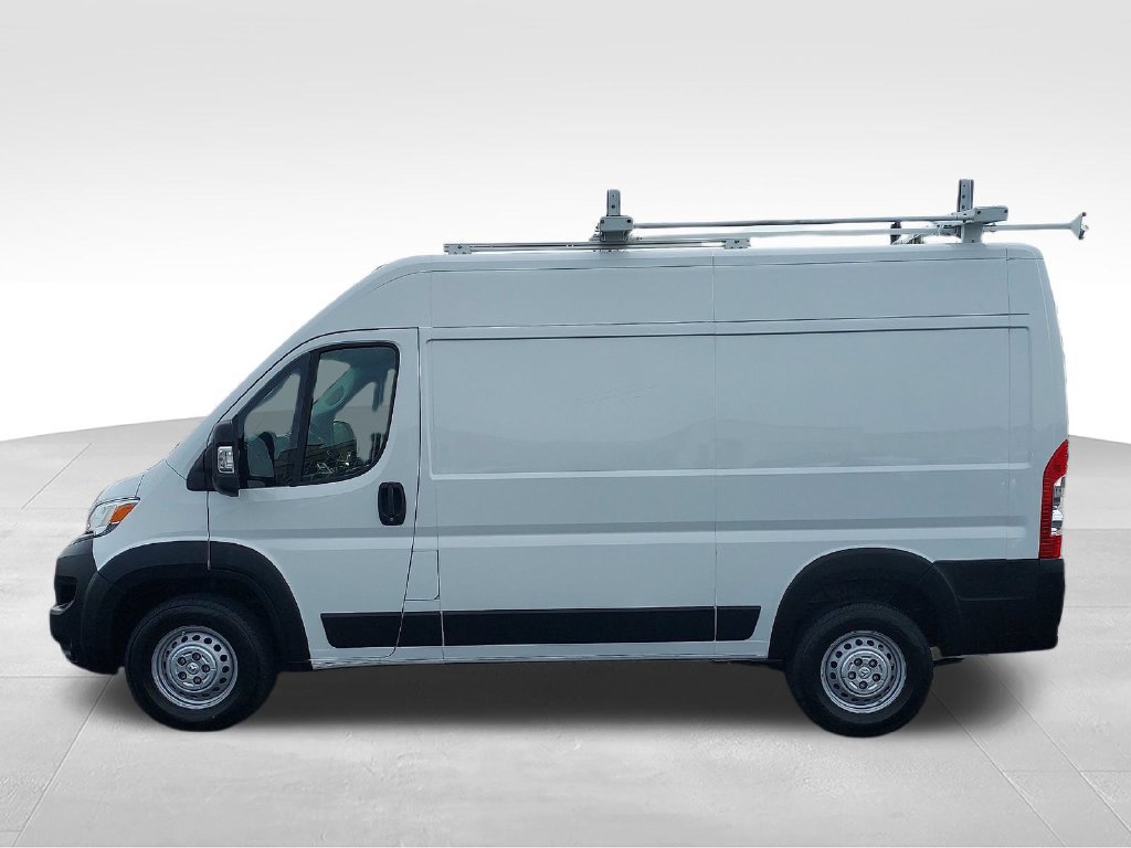 Used 2025 RAM ProMaster 2500 FWD image 2