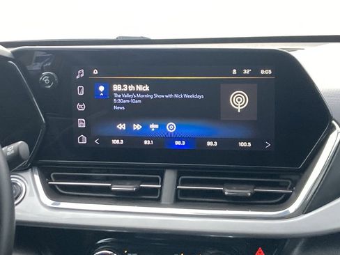 Used 2024 Chevrolet Trax LT w/ Driver Confidence Package image 17