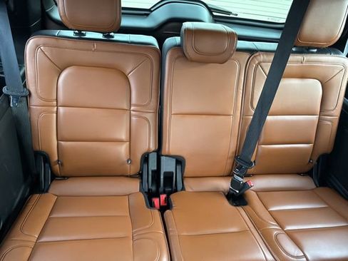 Used 2019 Lincoln Navigator Reserve w/ Cargo Package image 14