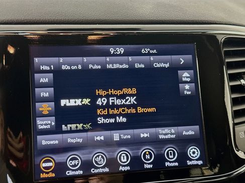 Used 2022 Jeep Grand Cherokee Laredo X image 15