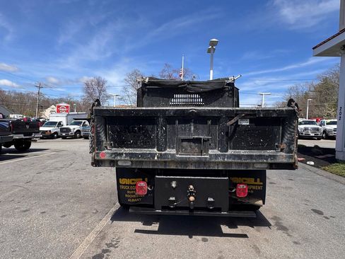 Used 2016 Ford F550 4x4 SuperCab Super Duty image 9