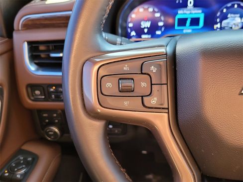 Certified 2024 Chevrolet Suburban High Country image 35