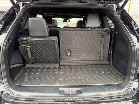 Used 2021 Toyota Highlander XSE image 32