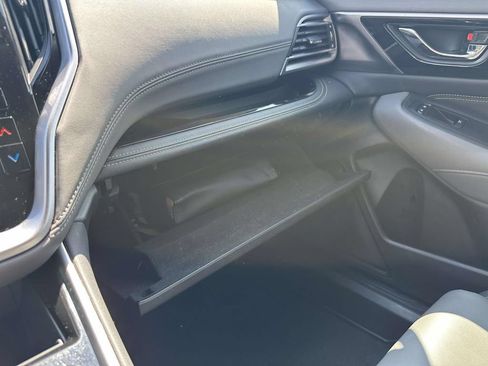 Certified 2023 Subaru Outback Onyx Edition AWD/4WD image 17