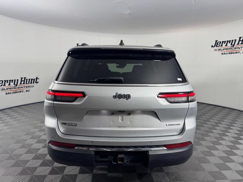 Used 2021 Jeep Grand Cherokee L Laredo w/ Luxury Tech Group I RWD image 8