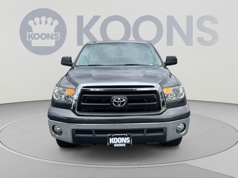 Used 2012 Toyota Tundra 4x4 CrewMax w/ SR5 Pkg image 11