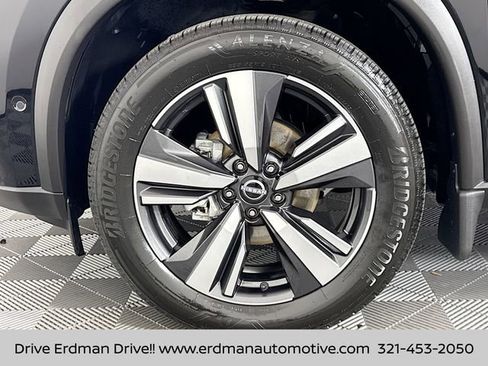 Certified 2023 Nissan Rogue SL w/ SL Premium Package image 4