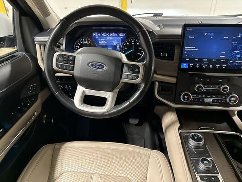 Used 2024 Ford Expedition Max Limited AWD/4WD image 11