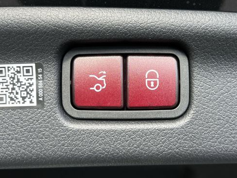 New 2026 Mercedes-Benz C 300 4MATIC Sedan image 25