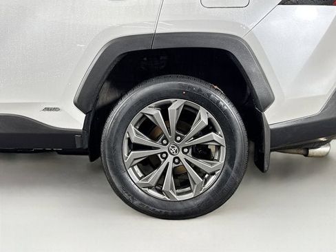 Used 2023 Toyota RAV4 Limited AWD/4WD image 30